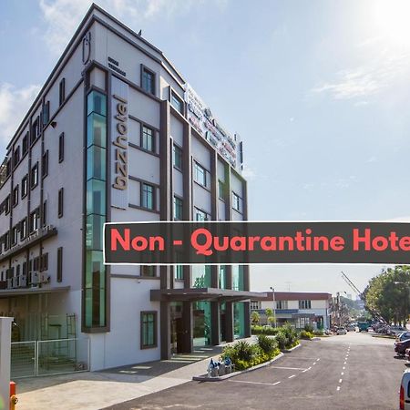 Bzz Hotel Skudai Ngoại thất bức ảnh