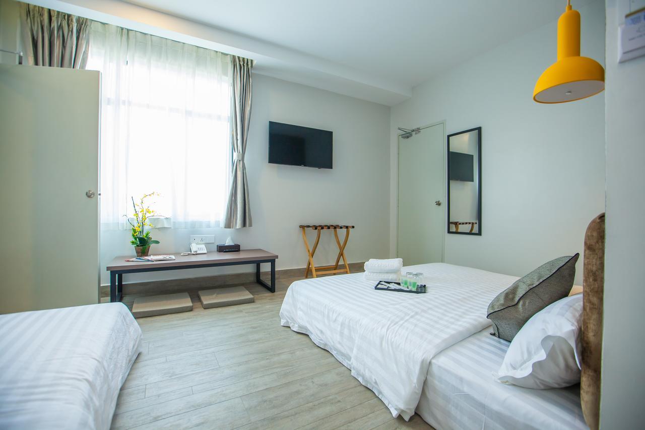 Bzz Hotel Skudai Ngoại thất bức ảnh