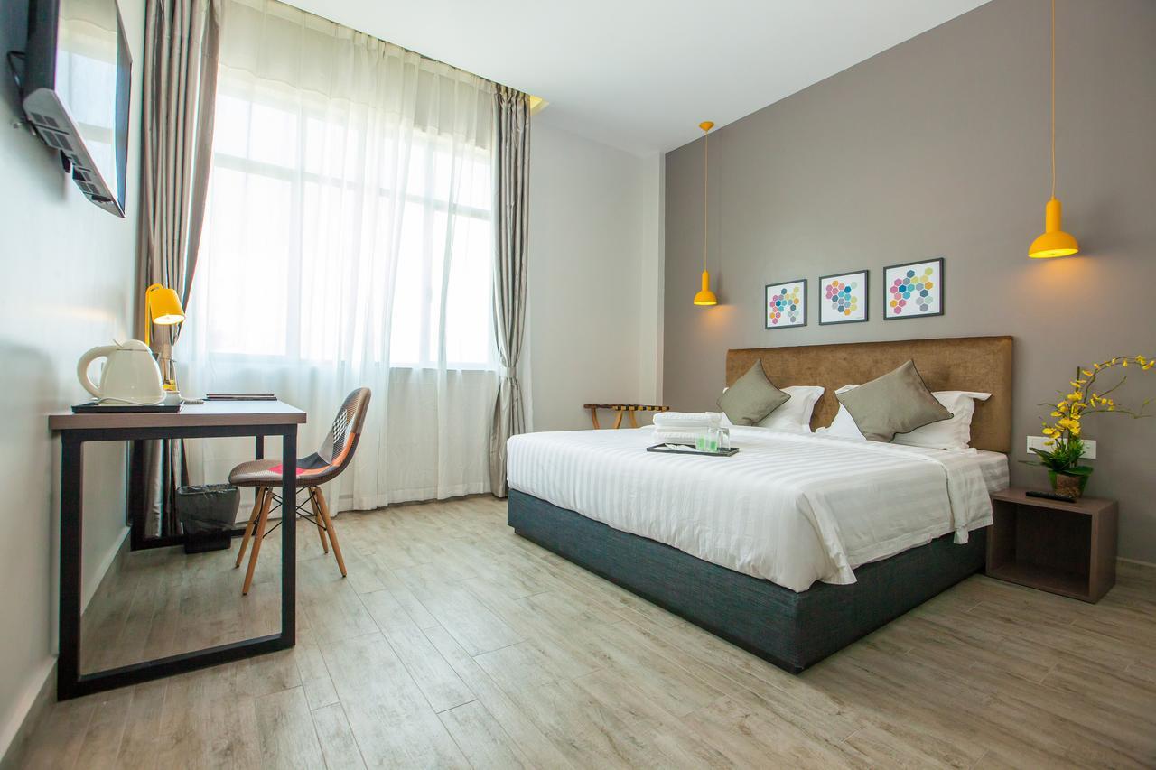 Bzz Hotel Skudai Ngoại thất bức ảnh