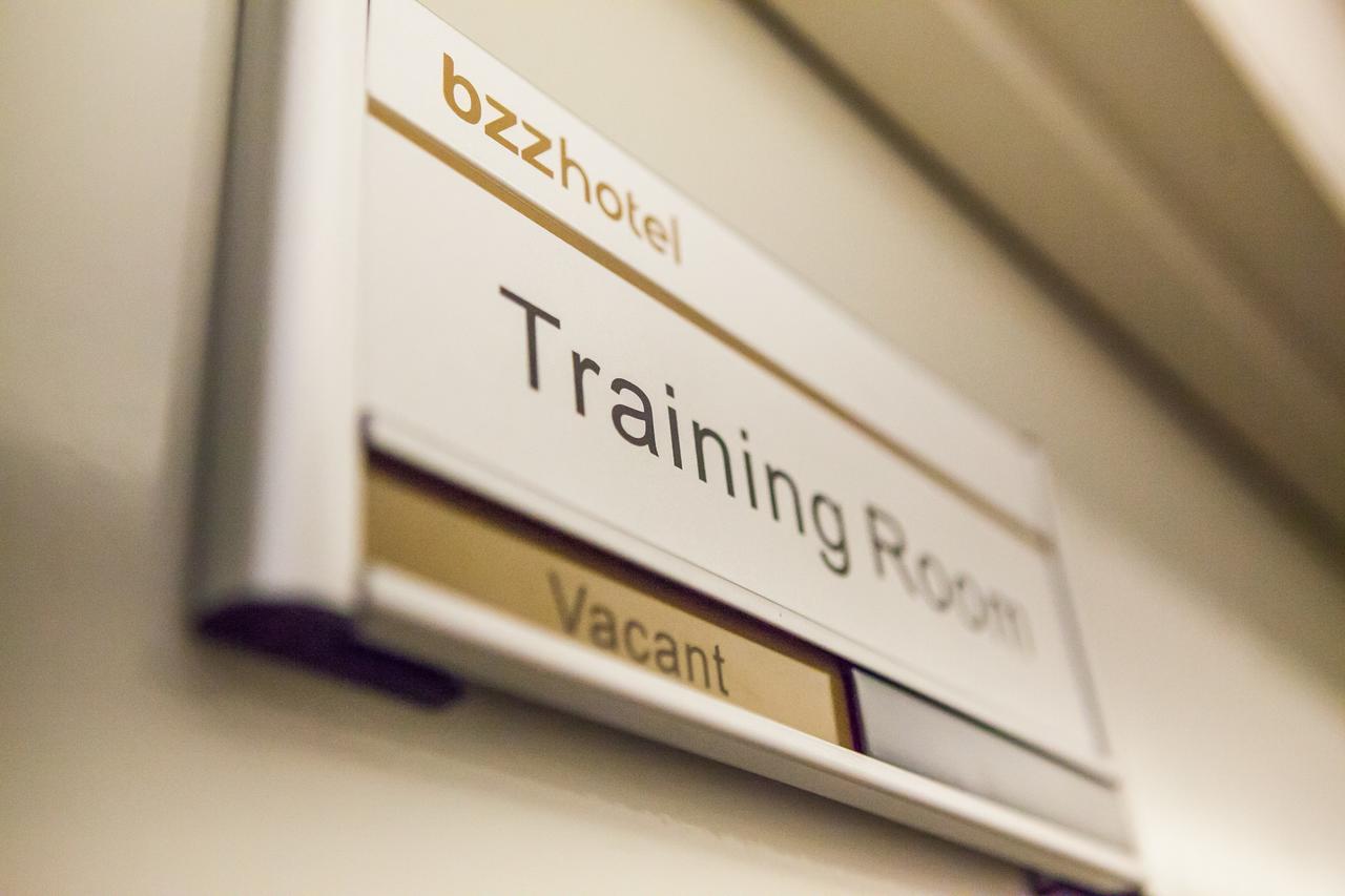 Bzz Hotel Skudai Ngoại thất bức ảnh