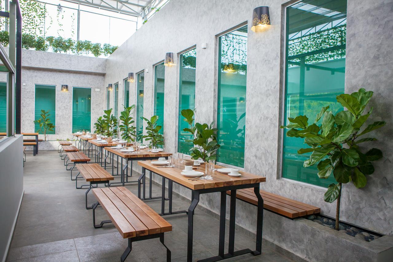 Bzz Hotel Skudai Ngoại thất bức ảnh