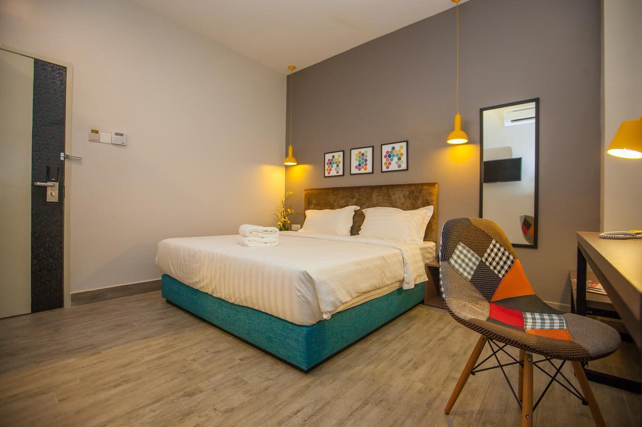 Bzz Hotel Skudai Ngoại thất bức ảnh