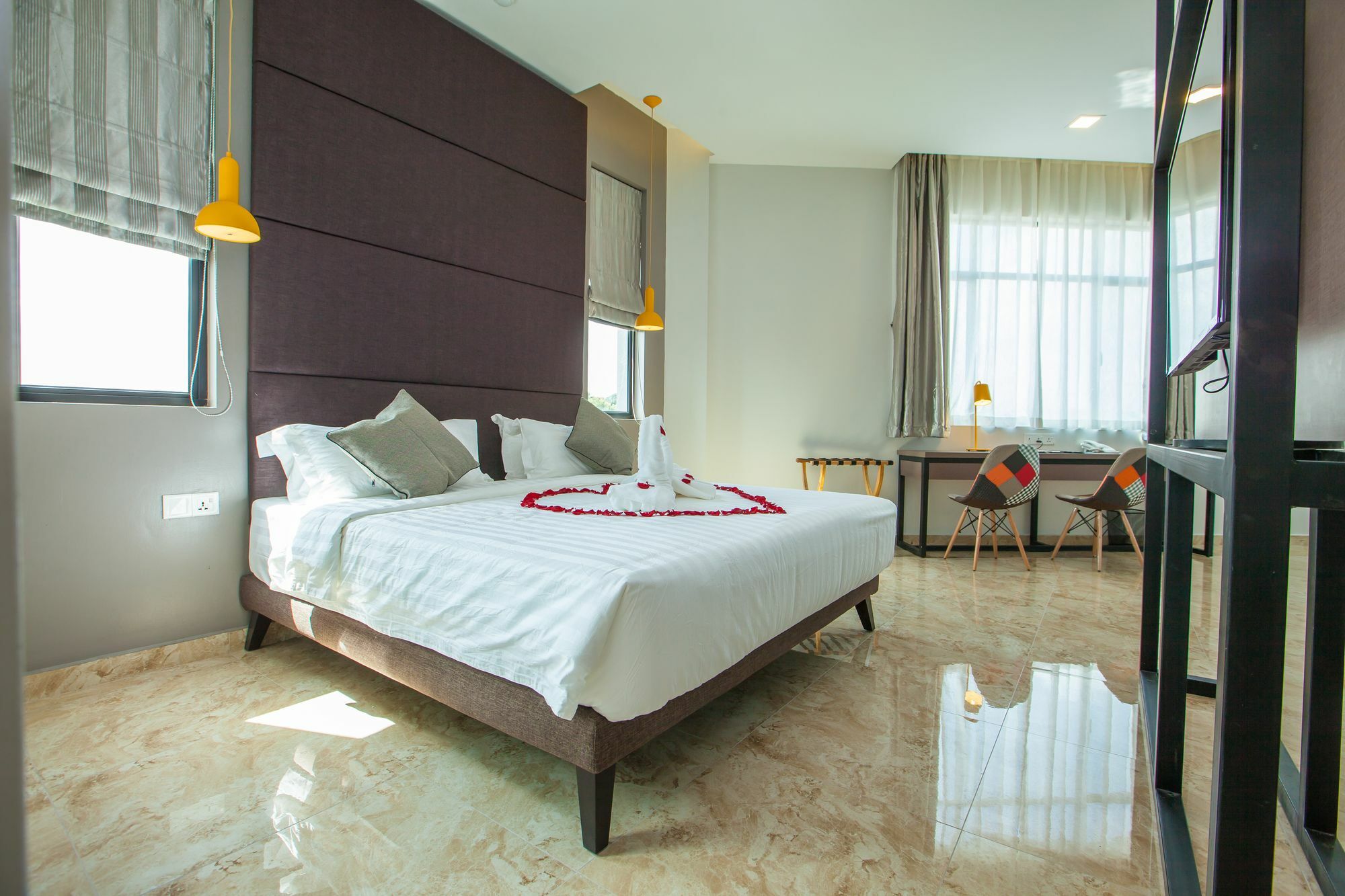 Bzz Hotel Skudai Ngoại thất bức ảnh